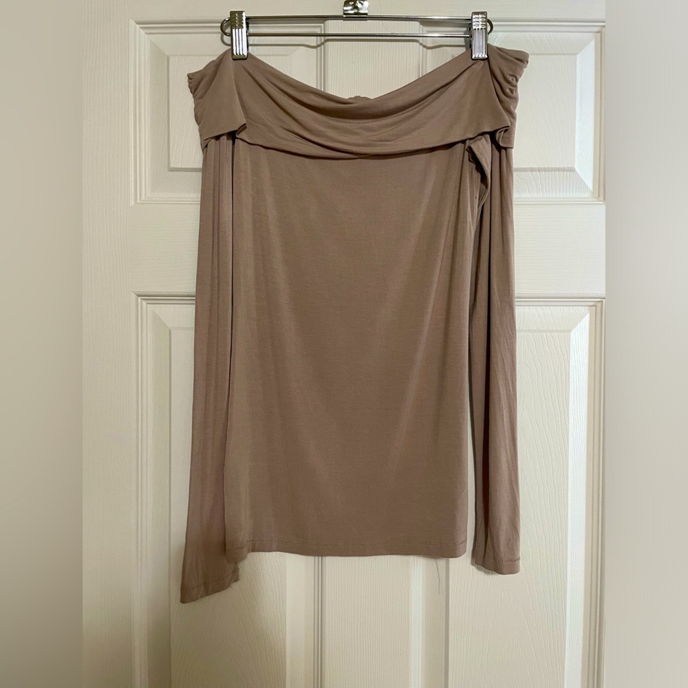 Wilfred Elegant taupe Off-Shoulder top